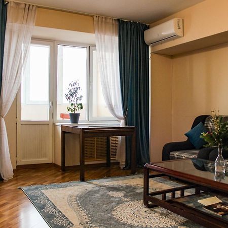 Золотой Квадрат 60 Кв2 Almaty Exterior foto