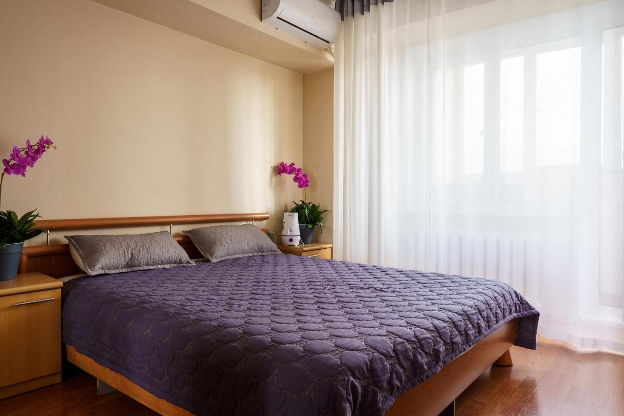 Золотой Квадрат 60 Кв2 Almaty Exterior foto
