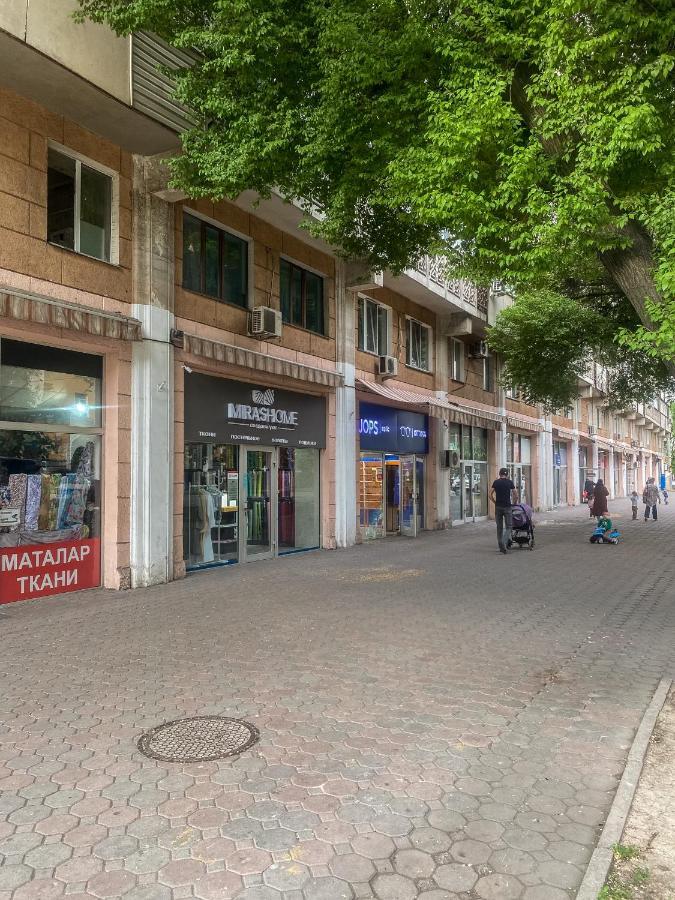Золотой Квадрат 60 Кв2 Almaty Exterior foto